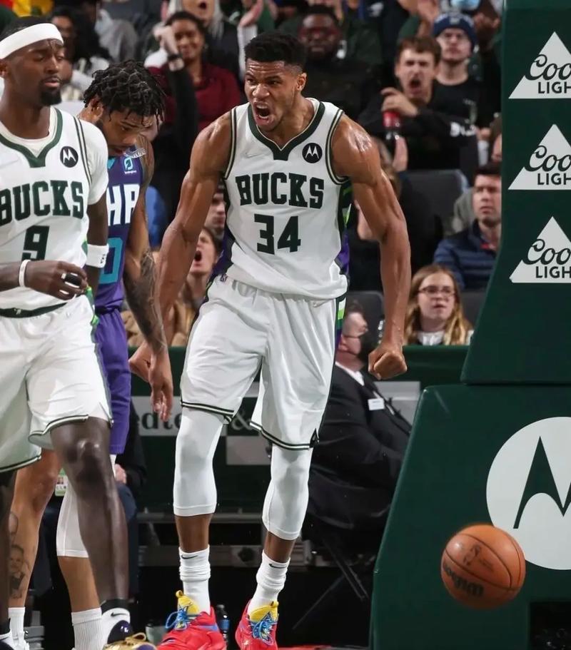 TA：利物浦冬窗签格伊可能性不大；与索博的续约谈判已开始（TA：利物浦冬窗签下格伊机会渺茫，已开启与索博的续约谈判）