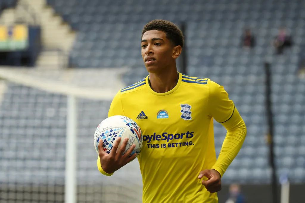 【奖项】阿卡荣获斯蒂芬·埃德伯格体育风尚奖，卢布获评阿瑟·阿什人道主义奖