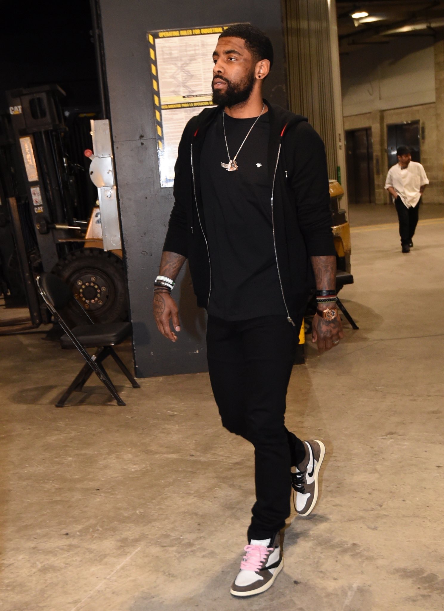 都体：弗拉霍维奇左腿肌肉拉伤，将缺战那不勒斯，或缺战罗马（都灵体育报：弗拉霍维奇左腿肌肉受伤，缺席战那不勒斯，或无缘对罗马）