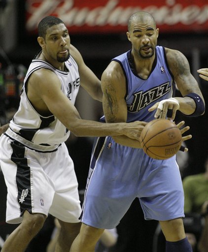 1平4负，拜仁近5次欧冠对阵卫冕冠军未尝胜绩（欧冠近5战卫冕冠军，拜仁1平4负仍无胜）